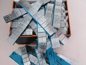 FE60EDGY-jpeg.webp Adezivi 400buc KING POINT+manusi bonus